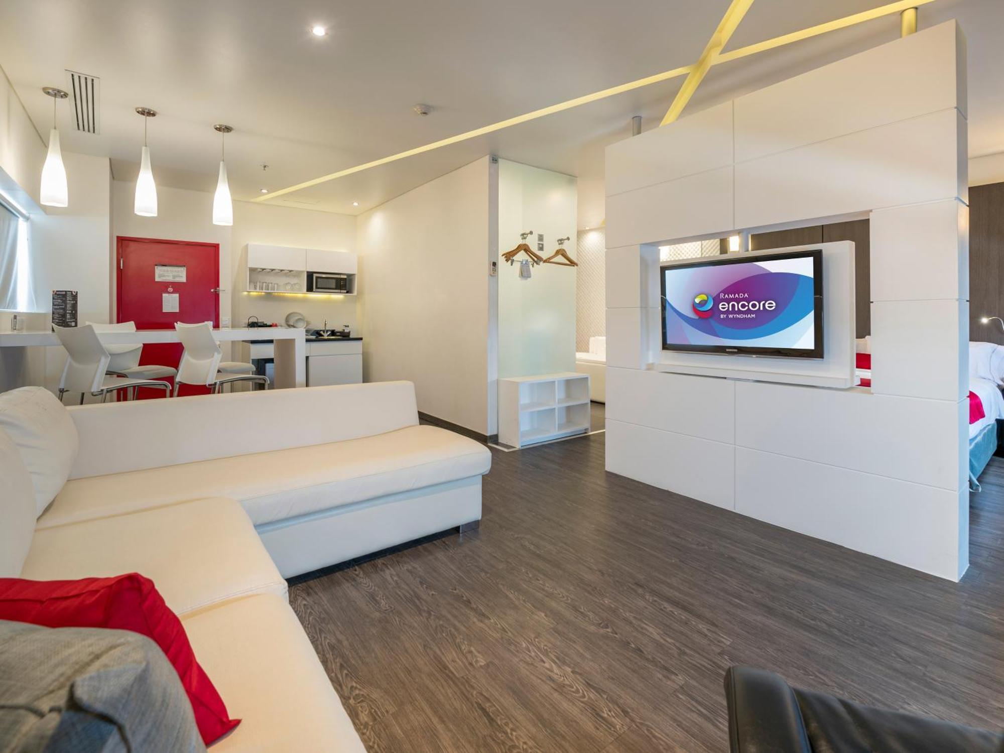 Ramada Encore By Wyndham Puebla Exterior foto