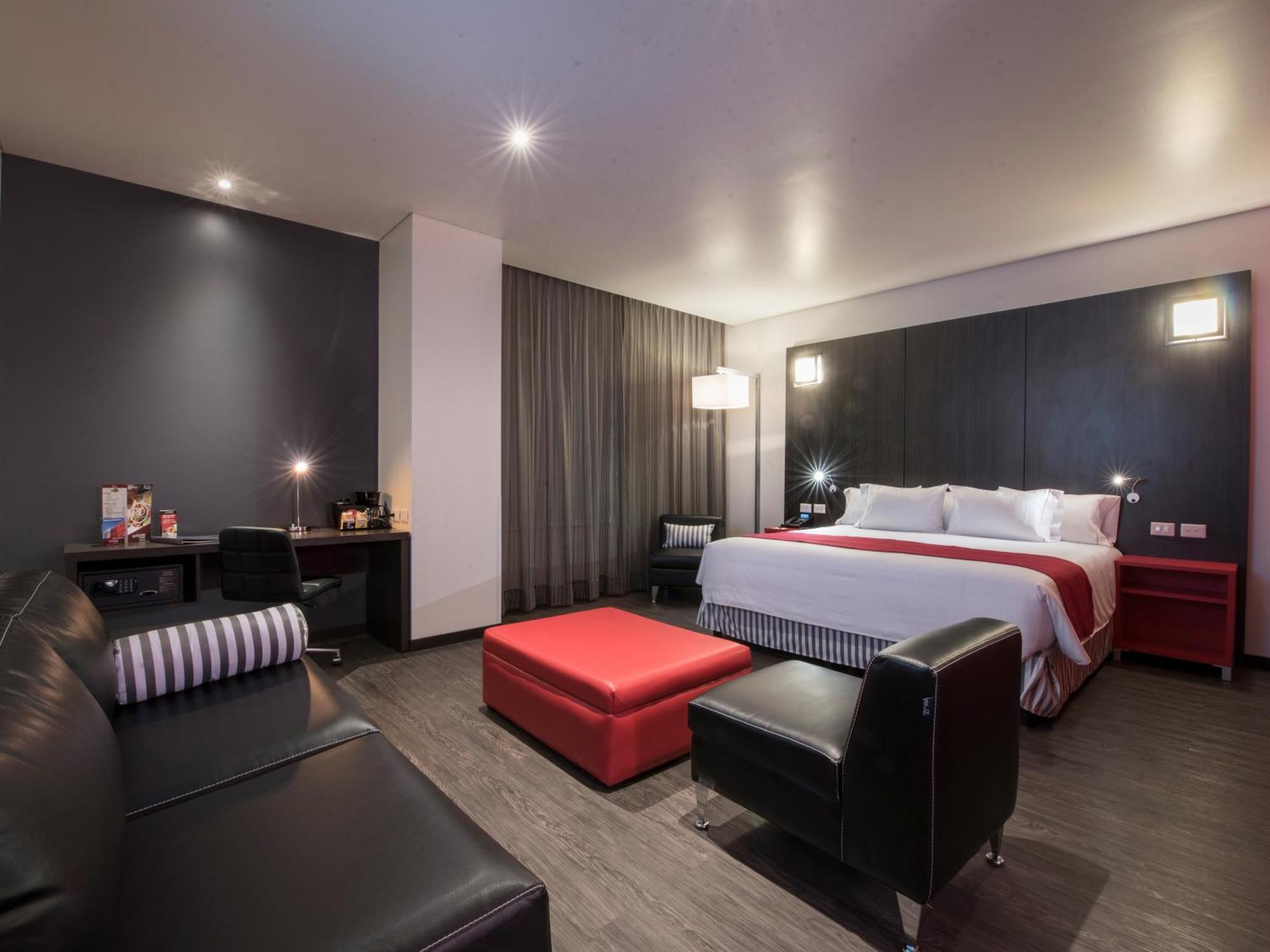 Ramada Encore By Wyndham Puebla Exterior foto