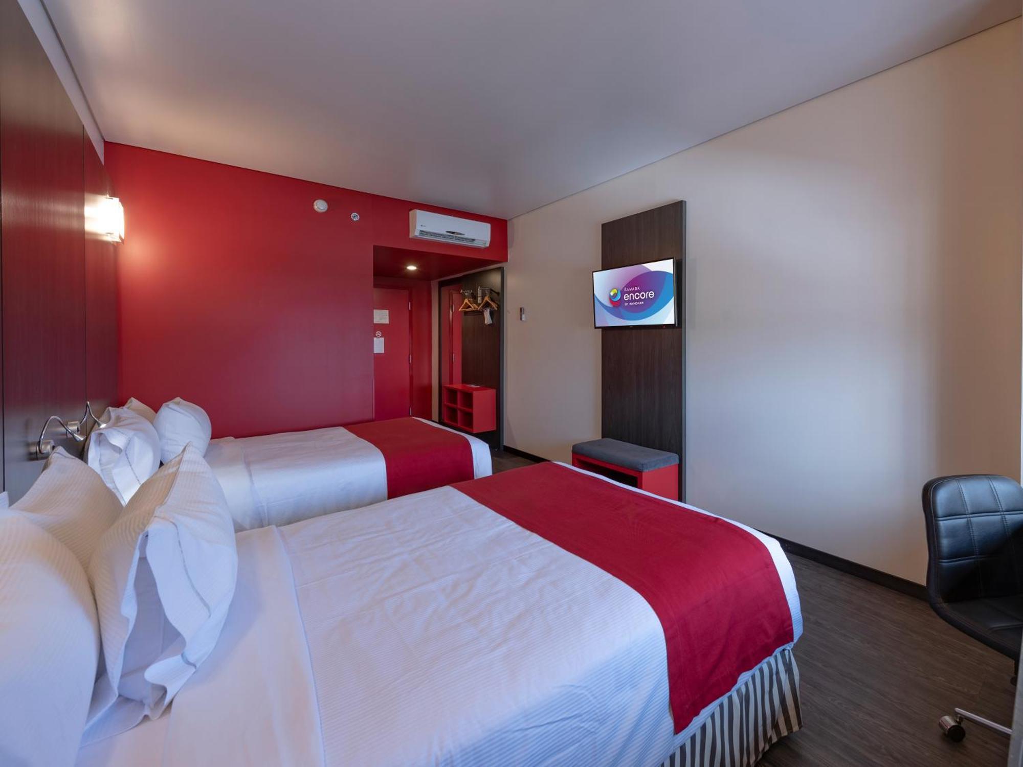 Ramada Encore By Wyndham Puebla Exterior foto